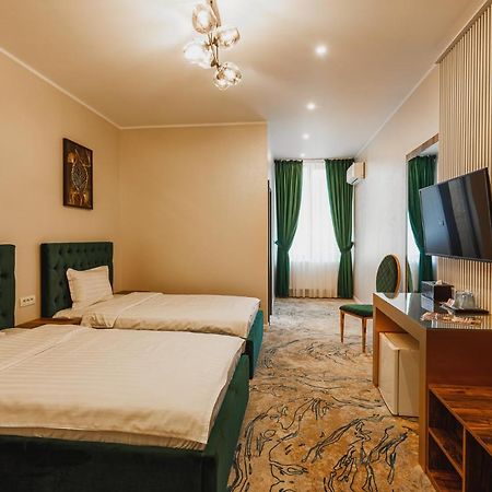 Motel Andra Tecuci Luaran gambar