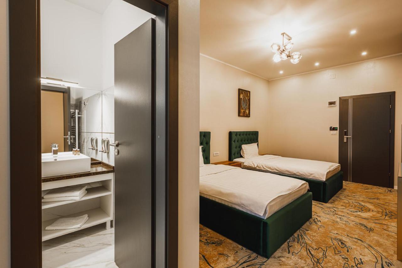 Motel Andra Tecuci Luaran gambar