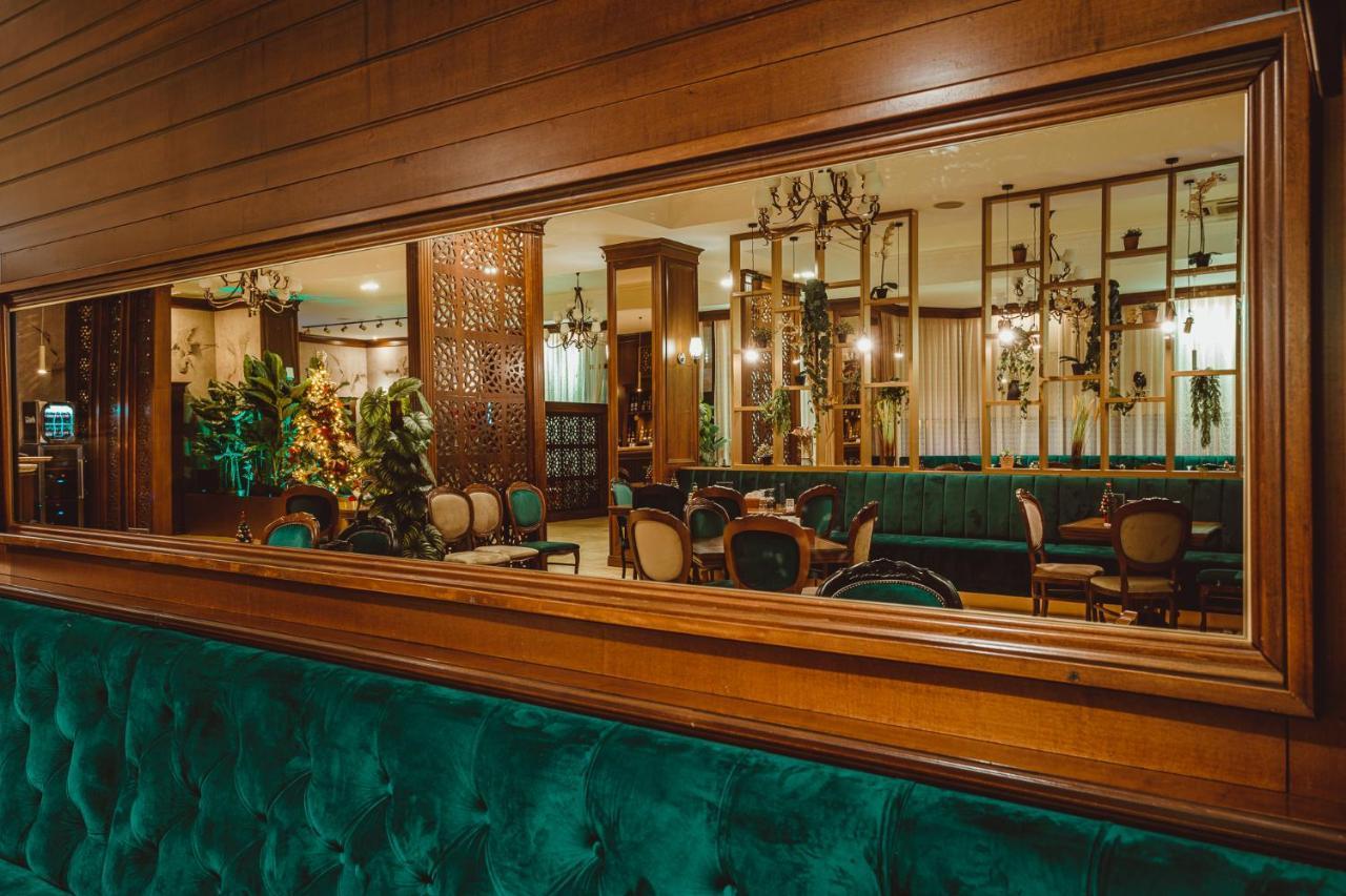 Motel Andra Tecuci Luaran gambar